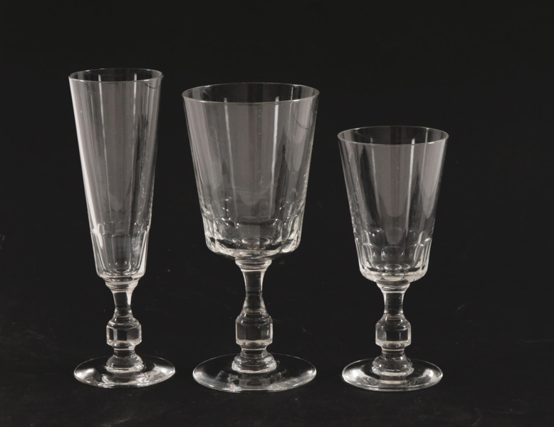 Glasservisdelar, 1900-talets första hälft_12631a_8dc2d34a776bb30_lg.jpeg