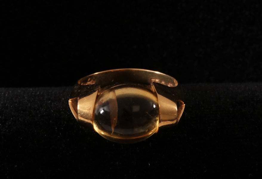 Ring i 18k, Stigbert