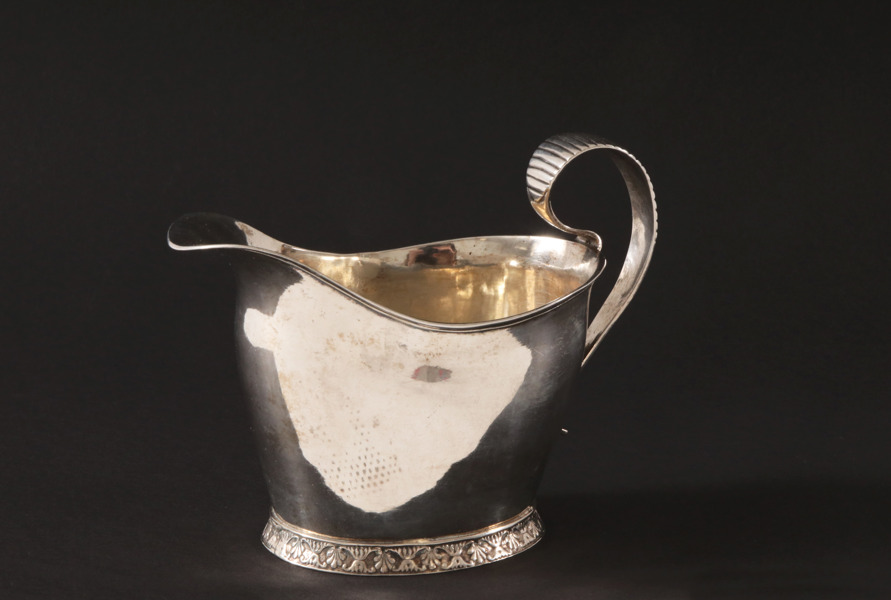 Mjölkkanna i silver, Eric Söderholm, Härnösand, 1851_16686a_8dc594d6be1df85_lg.jpeg