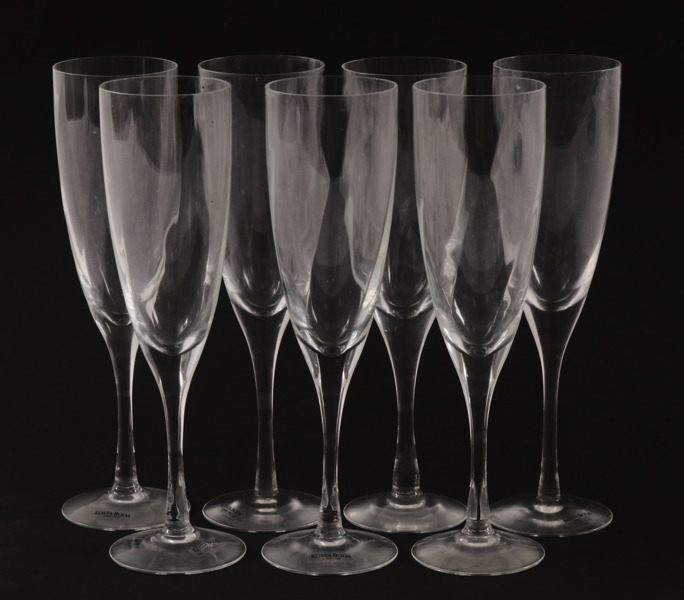 Champagneglas 7st, "Chateau", Bertil Vallien för Kosta Boda_17472a_8dc5aeea7817786_lg.jpeg