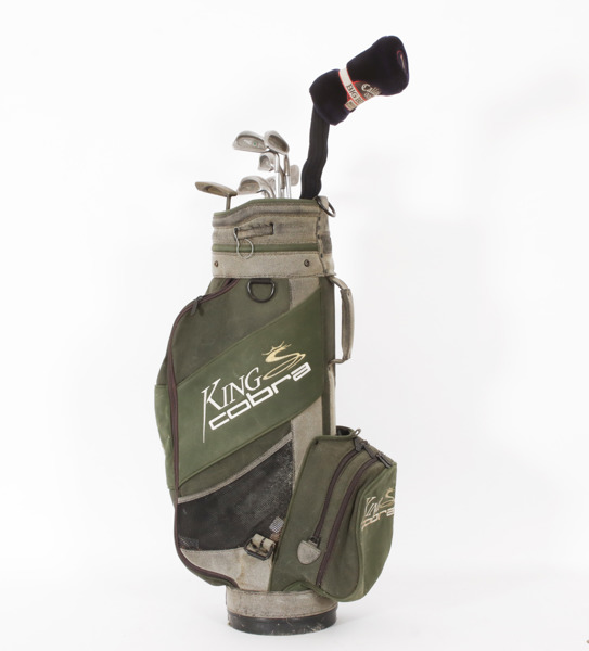 Golfbag med klubbor, bl.a. King Cobra