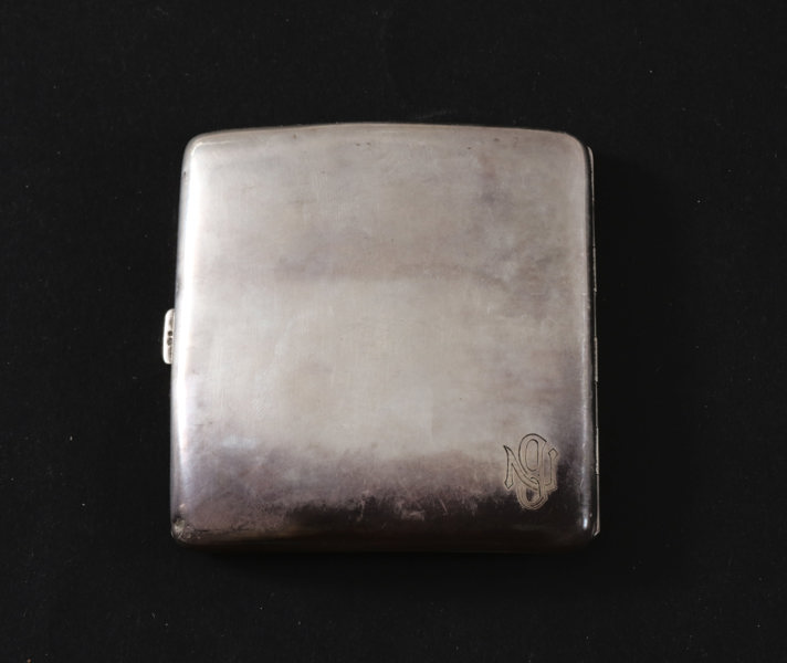 Cigarettetui i silver, 1900-talets första hälft