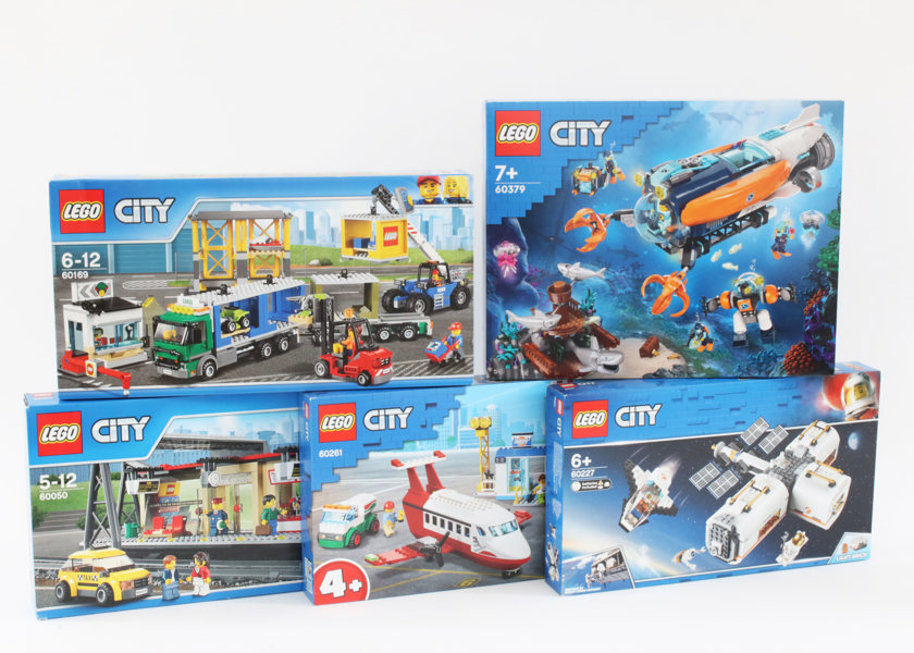 Kartonger med LEGO 5st, City