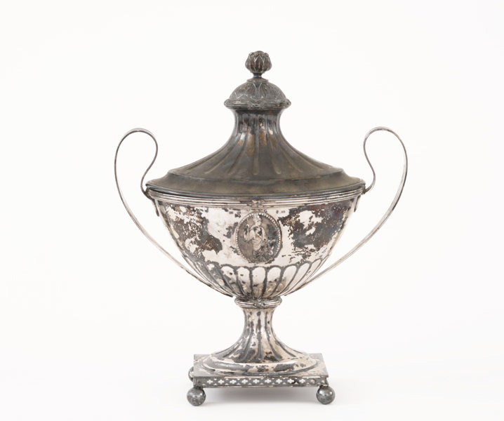 Strösockerskål i silver, gustaviansk stil, 1892