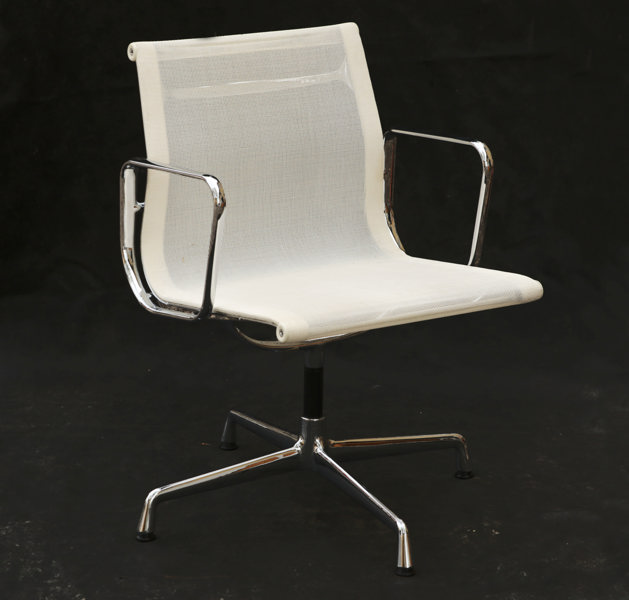 Kontorsstol, modell EA-107, Charles Eames för Vitra