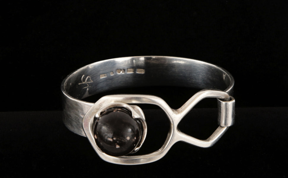 Armring i sterlingsilver, S.G.Hellström, 1976