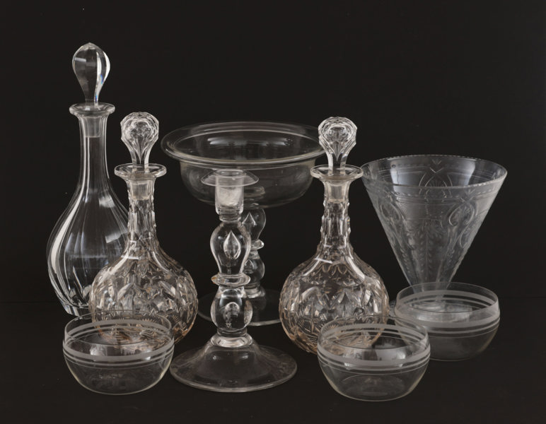 Glas 9 delar, bl.a. omkring år 1900