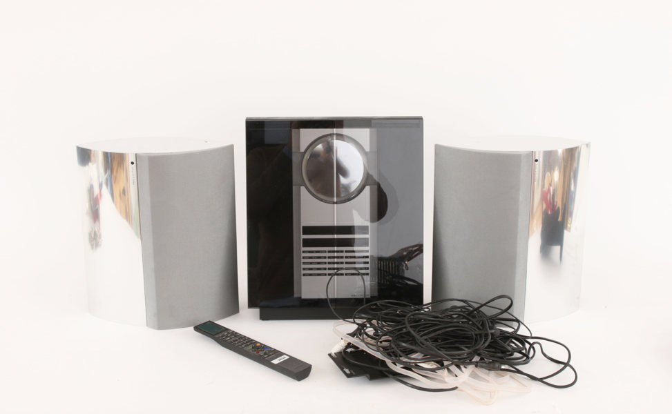 CD-spelare med högtalare, Bang & Olufsen, Beosound 3200