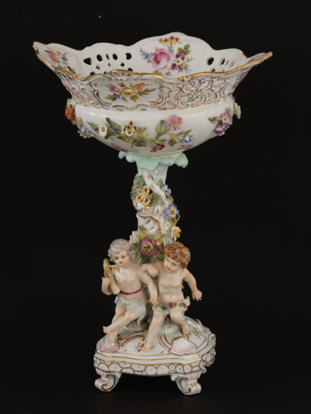 Uppsatsskål, Meissen-liknande stämpel, 1900-talets början