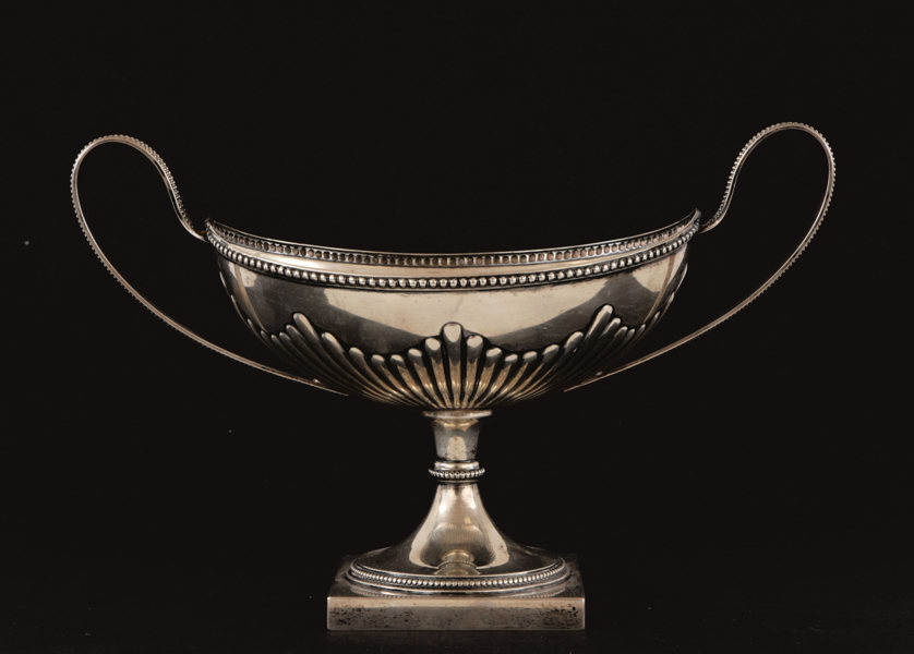 Sockerskål i silver, gustaviansk stil, C.G.Hallberg, Stockholm, 1901