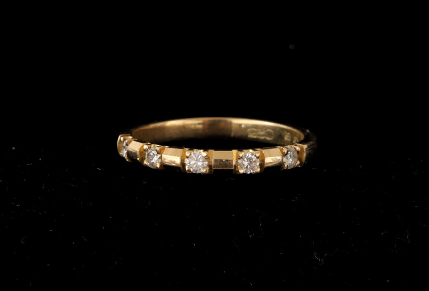 Ring i 18k