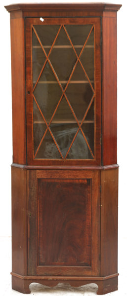 Hörnvitrinskåp, 1800-tal