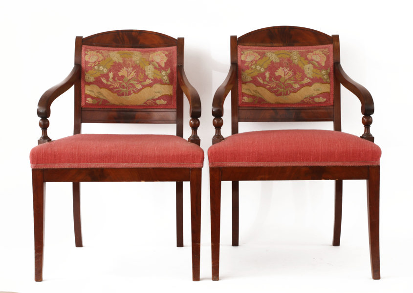 Karmstolar ett par, Karl Johan, 1800-talets första hälft