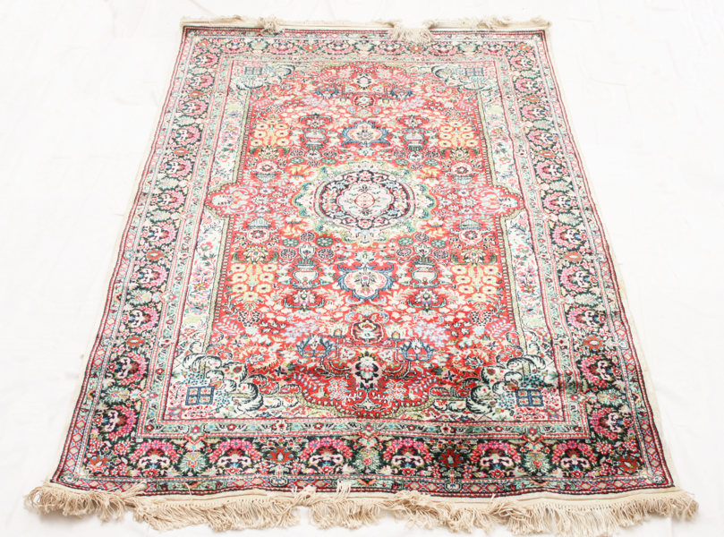 Handknuten matta, orientalisk