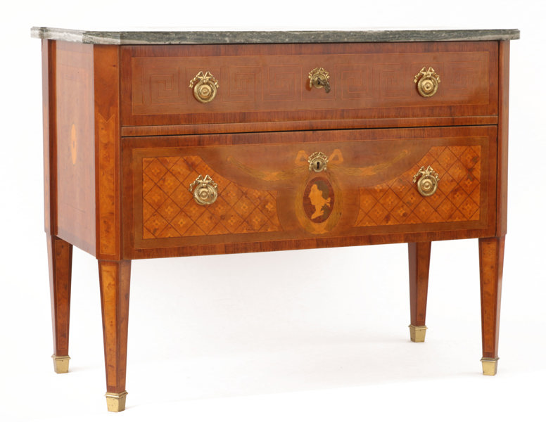 Byrå, gustaviansk stil, 1900-tal