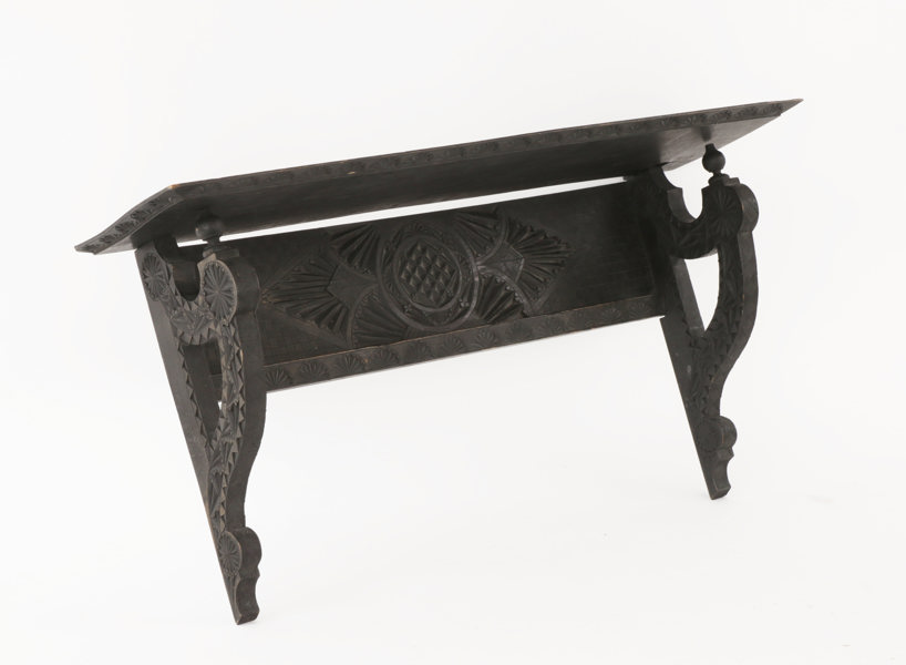 Vägghylla, omkring år 1900