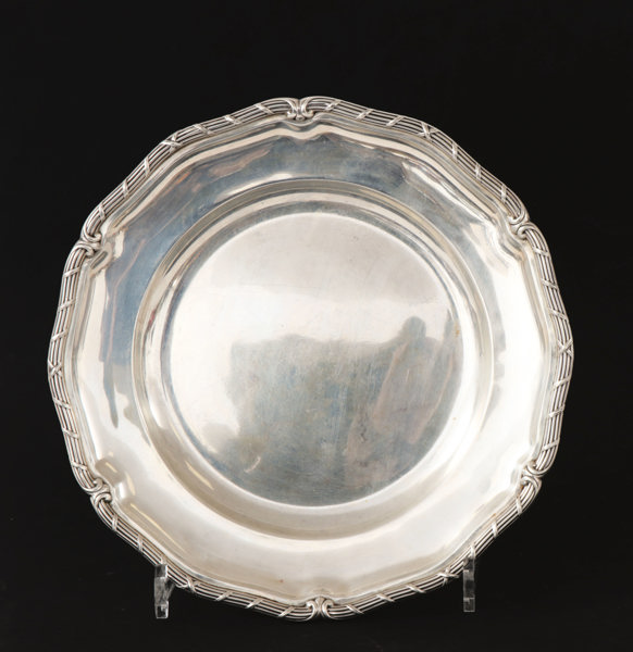 Kuverttallrik i silver, rokokostil, K.Andersson, 1913
