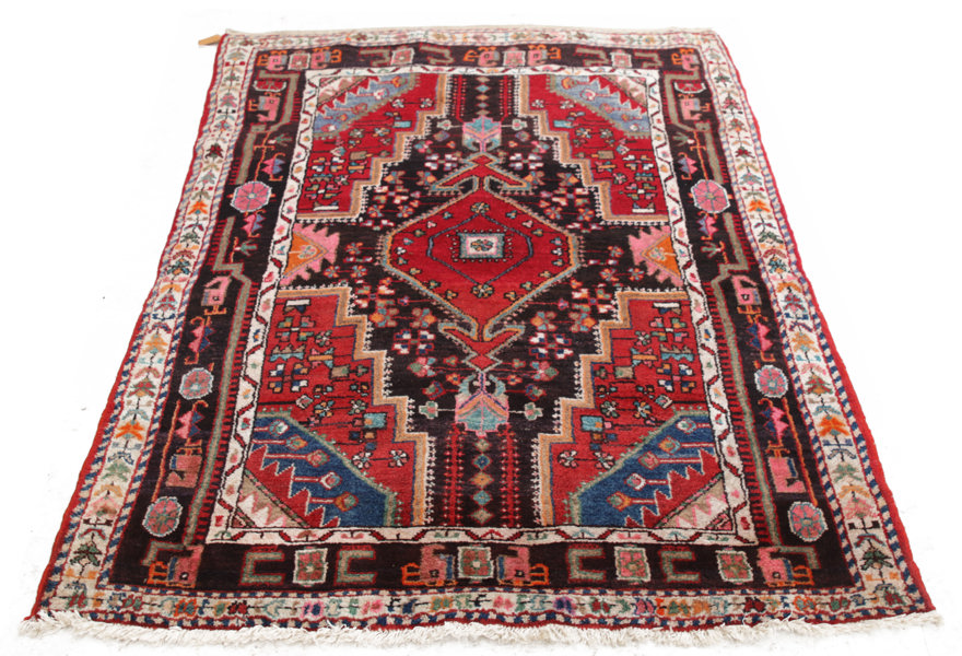 Handknuten matta, orientalisk