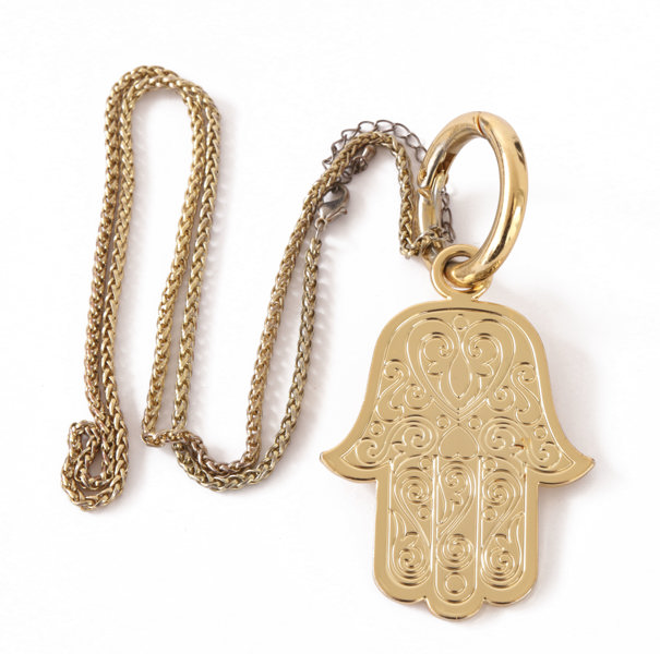 Halsband med hänge, Manoush