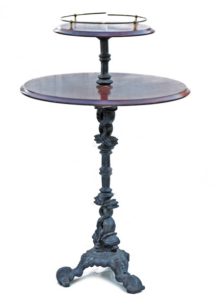 Bord med uppsatsskiva, 1900-talets andra hälft