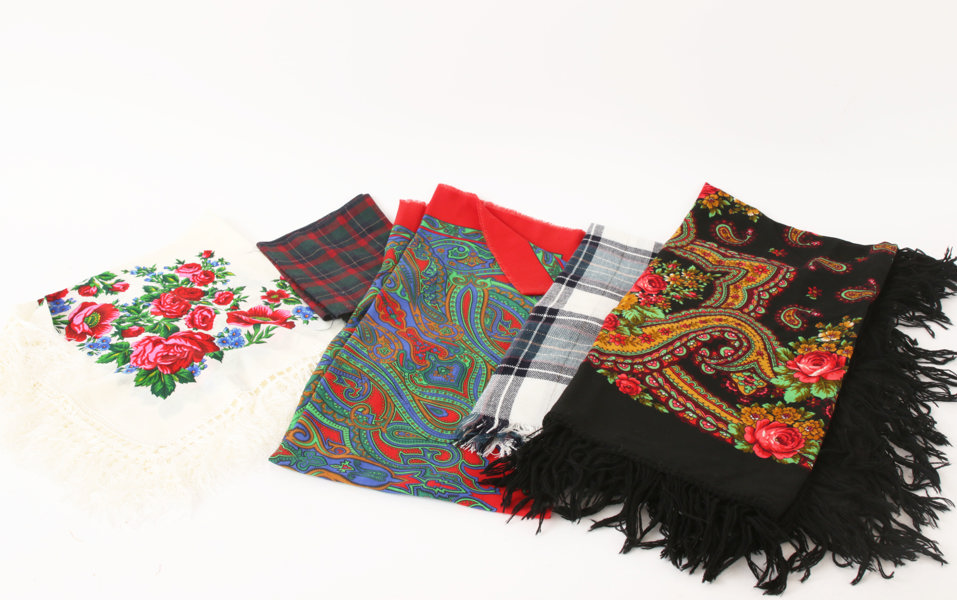 Dräktsjalar, m.m. 5 delar