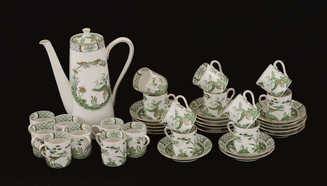 Moccaservisdelar, Royal Tuscan, England