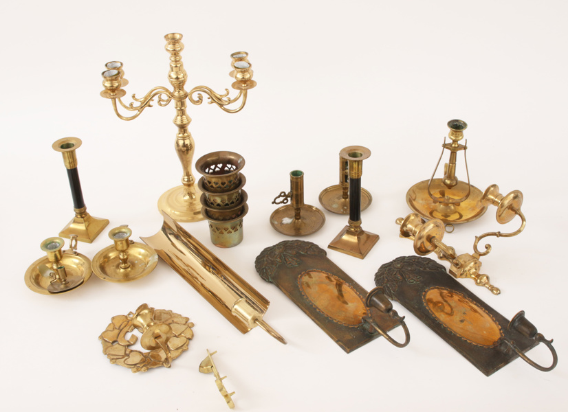 Parti mässingsföremål