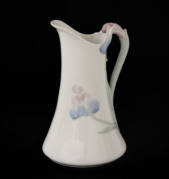 Tillbringare, "Iris", Alf Wallander för Rörstrand, 1900-talets början