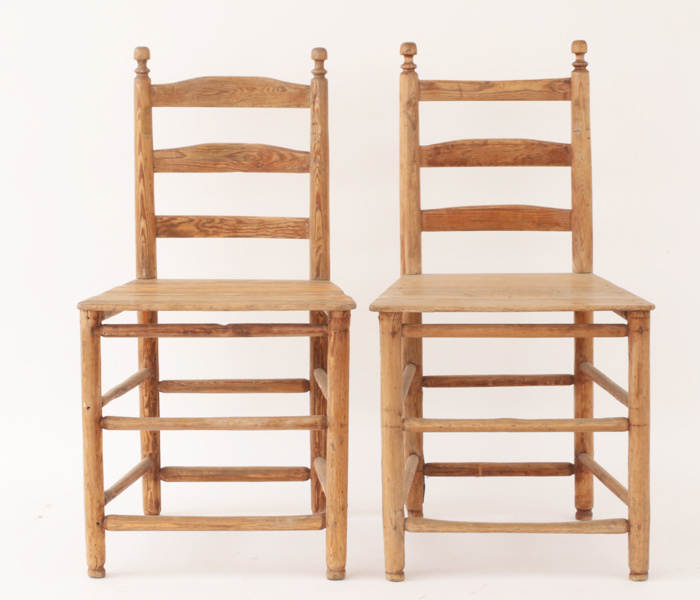 Stolar ett par, allmoge, 1800-tal