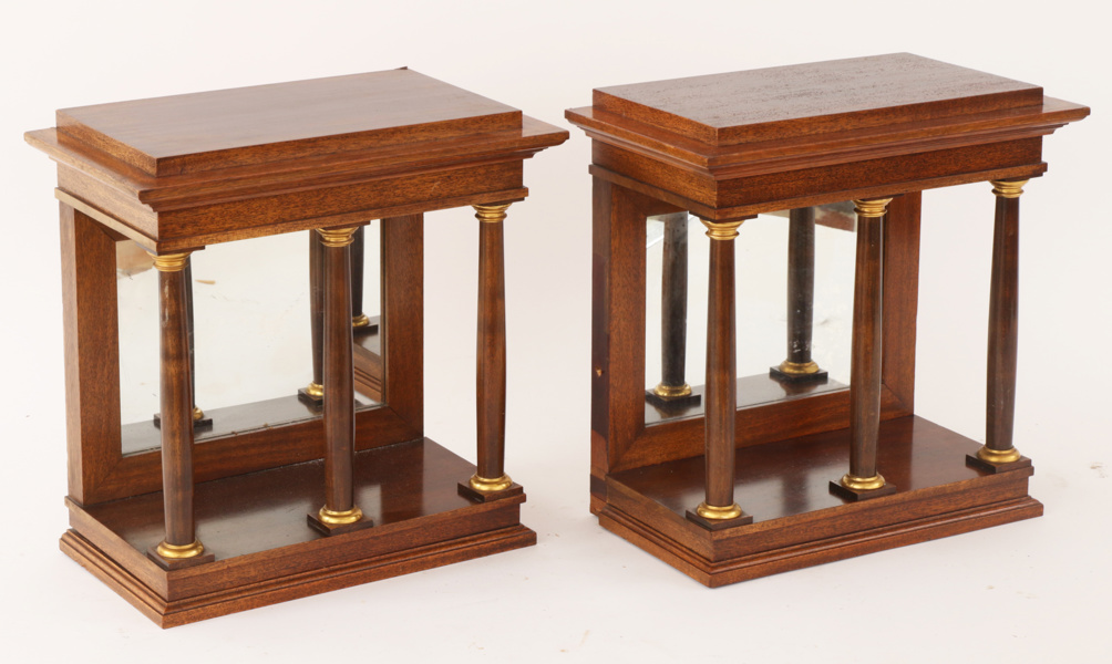 Konsoler/hyllor ett par, empirestil, omkring år 1900