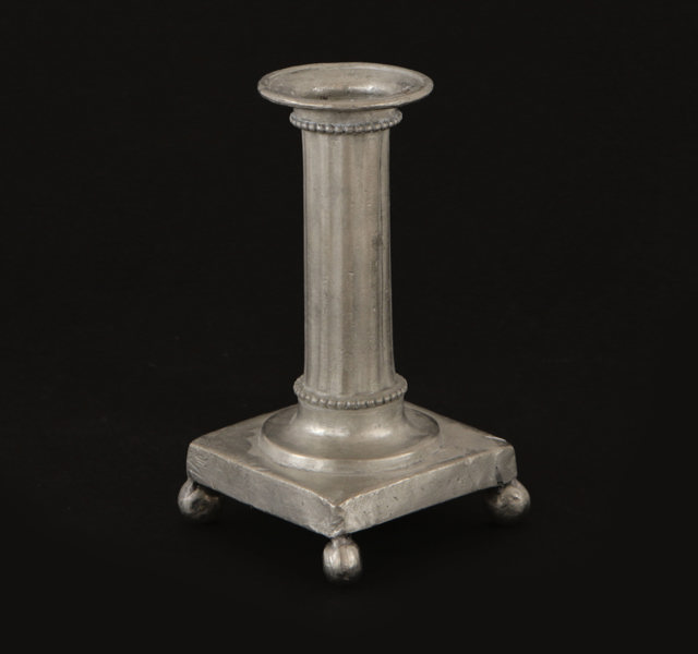 Ljusstake i tenn, gustaviansk, 1816