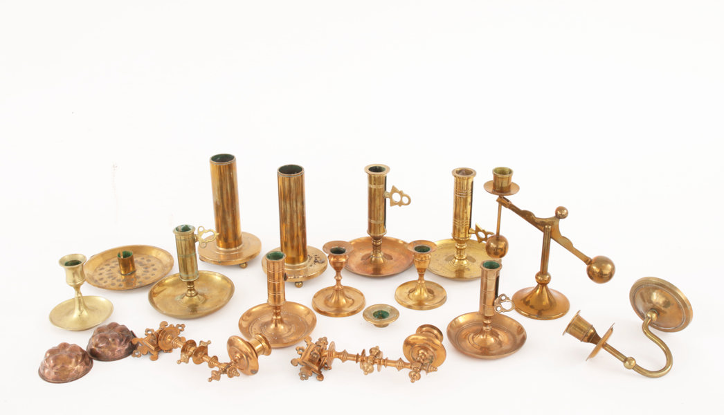 Mässing- och kopparföremål 17 delar