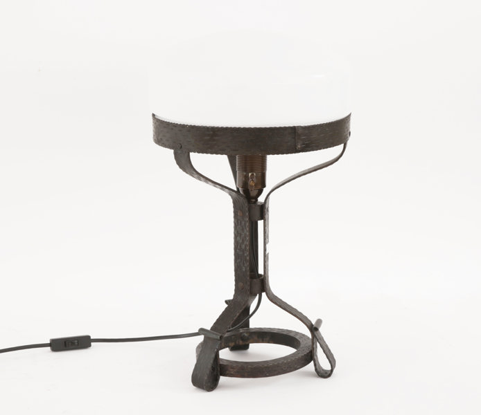 Bordslampa, 1900-talets första hälft