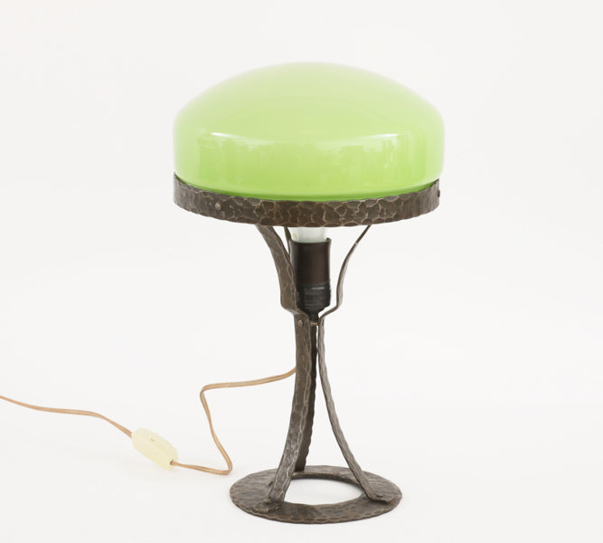 Bordslampa, 1900-talets första hälft