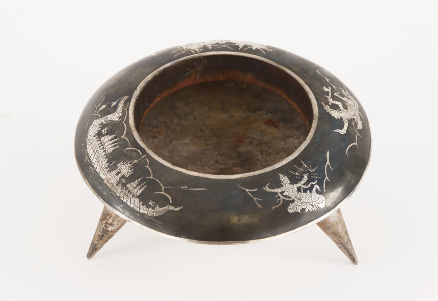 Skål på fötter, sterlingsilver, Siam