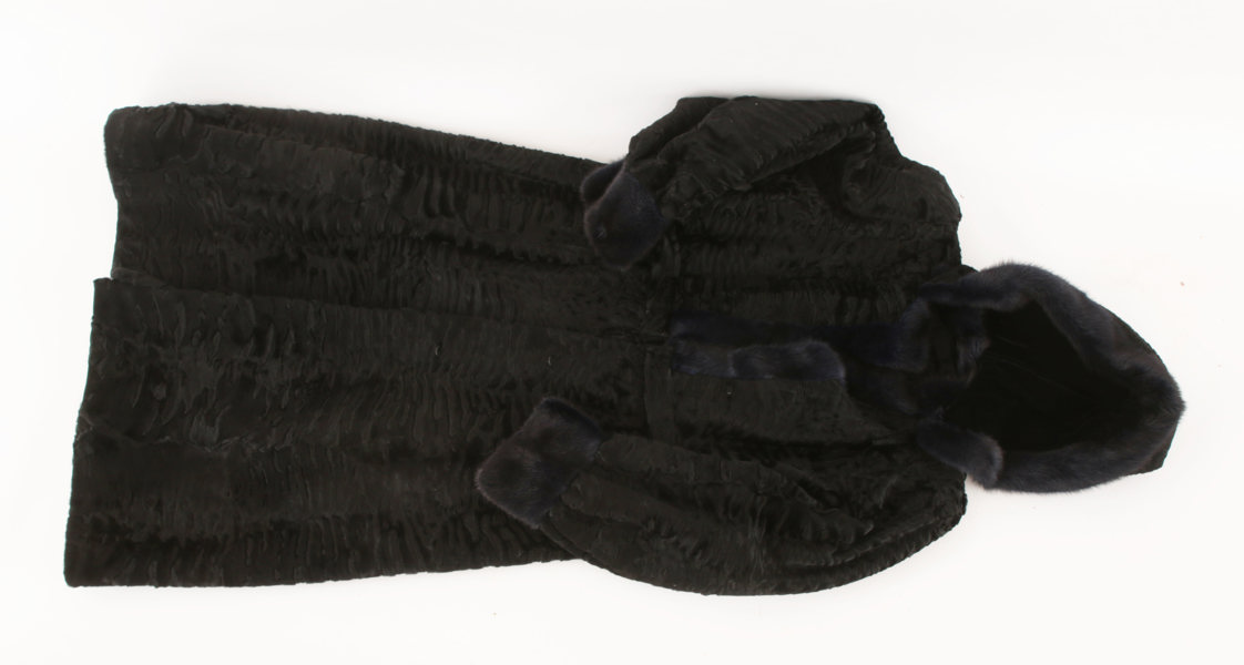 Pälskappa med huva, Ateljé Jan Persson, Sollentuna