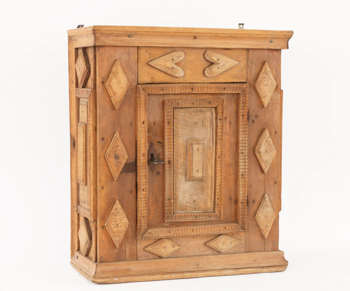 Väggskåp, allmoge, daterat 1706/1724