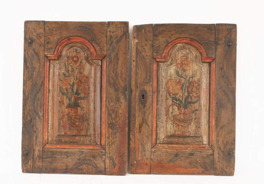 Skåpdörrar ett par, allmoge, 1700-tal