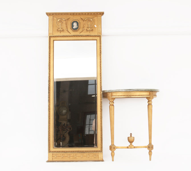 Spegel med konsolbord, gustaviansk stil, 1900-talets första hälft