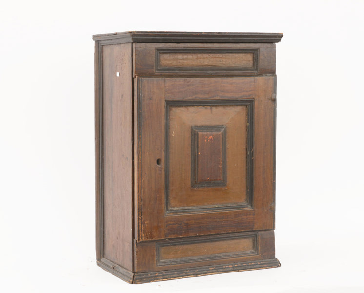 Väggskåp, 1800-tal