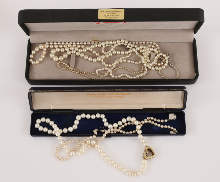 Halsband 5st, bl.a. med pärlor