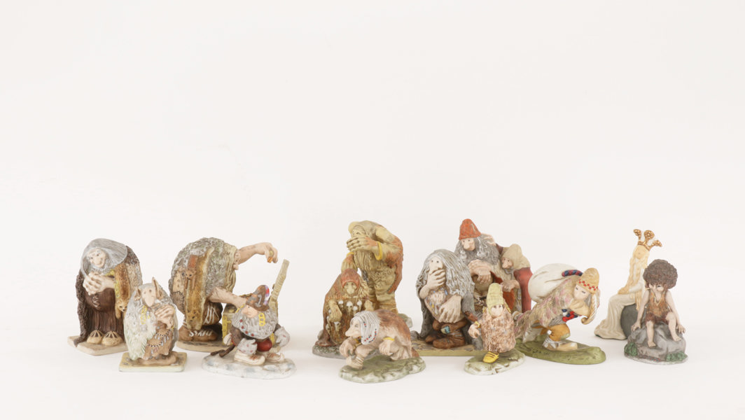 Figuriner 13st, Nils Holgersson Gården samt Torekovs Keramik