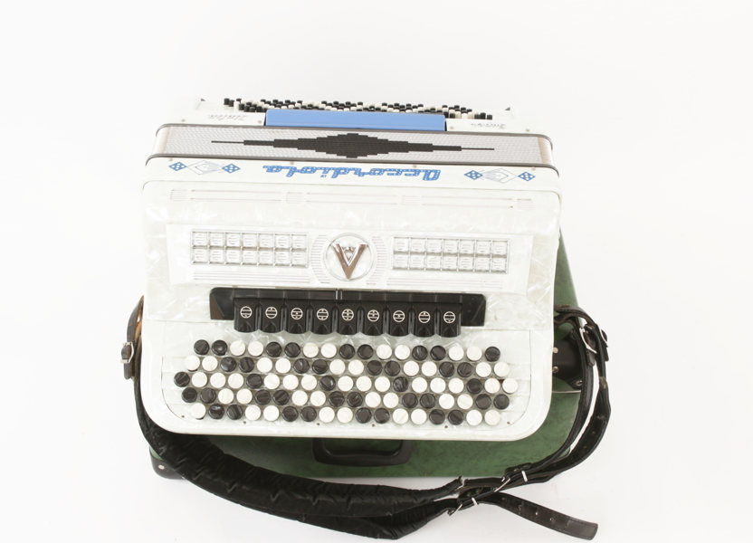 Knappdragspel, Accordiola, Super Italia