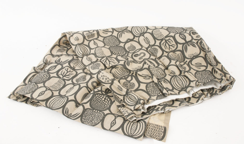 Gardiner ett par, "Fruktlåda", Stig Lindberg 