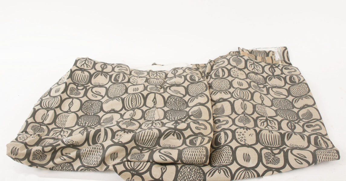 Gardiner ett par, "Fruktlåda", Stig Lindberg 