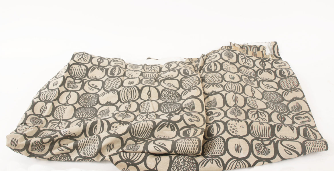 Gardiner ett par, "Fruktlåda", Stig Lindberg 