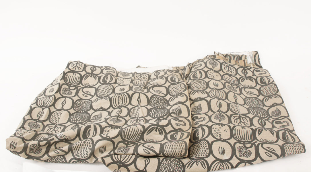 Gardiner ett par, "Fruktlåda", Stig Lindberg 