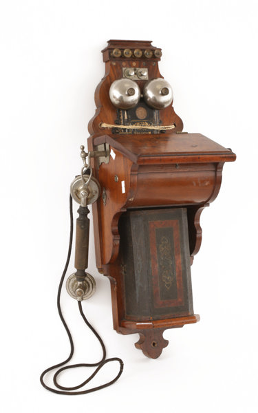 Väggtelefon, LM Ericsson, Stockholm, daterad 1913