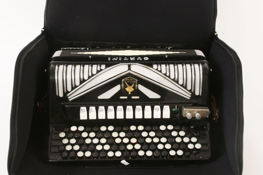 Knappdragspel, Curtini Special, Italien