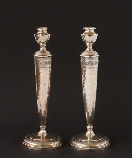 Ljusstakar ett par, sterlingsilver, England, 1900-talets första hälft